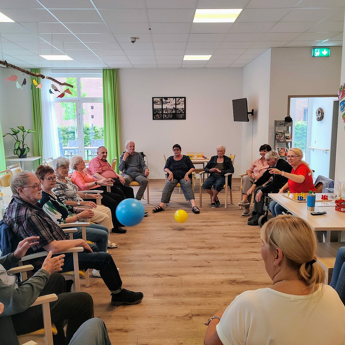 Ballspiele in der Senioren-Residenz Weisweiler